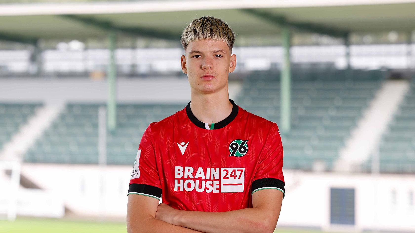 Hannover 96 U17Trainingslager beendet Denis Husser nach DFBEinsatz