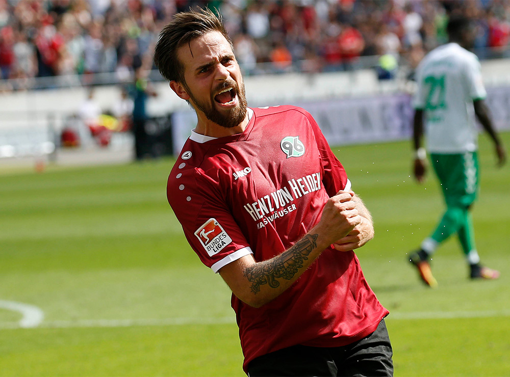 Hannover 96 Philipp Tschauner ist Euer "Spieler der Saison"