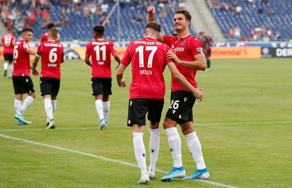 Hannover 96: Die Bilder Zum Heimauftakt